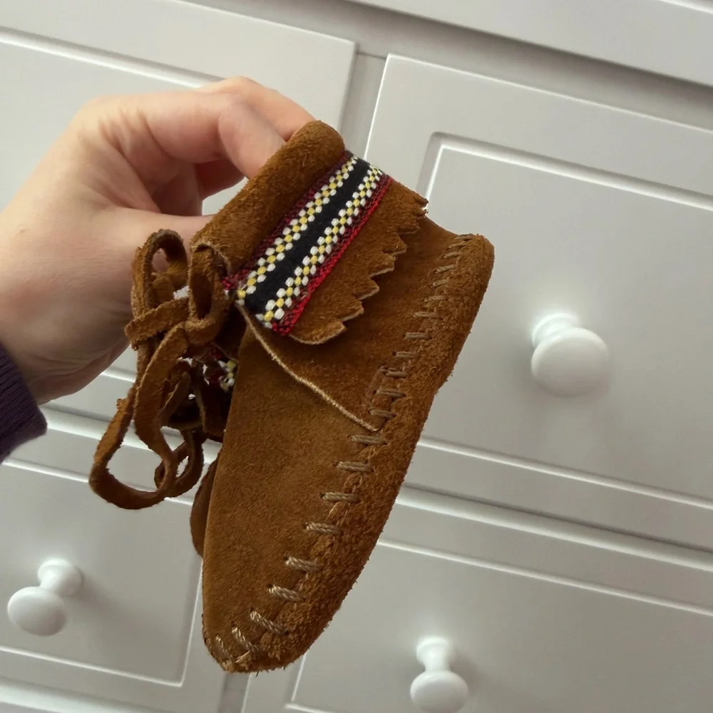 Vintage Minnetonka baby booties moccasins brown size 3